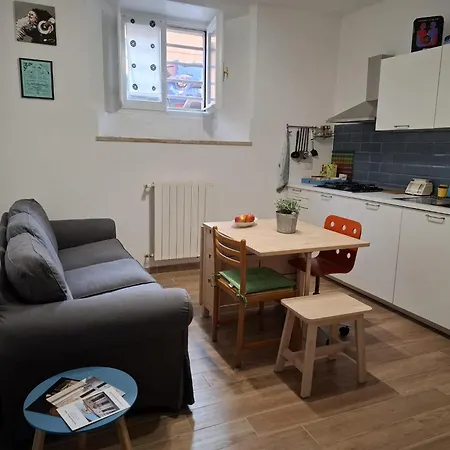 La Tana Del Bianconiglio Διαμέρισμα *